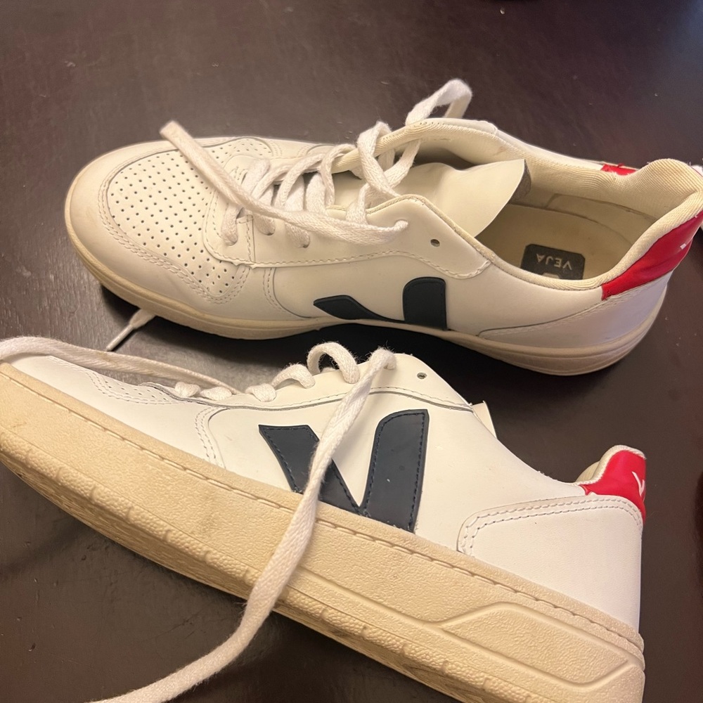 Veja V10 women’s 39 8.5